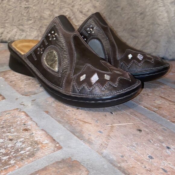 Naot leather stitched Navajo brown clog mules size 36 - Picture 1 of 7